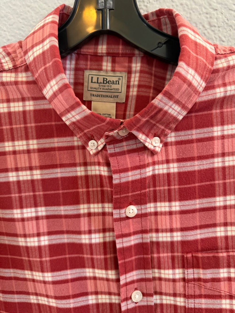 L.L.Bean Men’s Red White Plaid Traditional Fit Button Down Shirt Size M - Picture 2 of 7